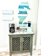 Seaside Sunsets 4 Bedroom Home by RedAwning