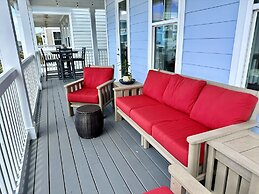 Seaside Sunsets 4 Bedroom Home by RedAwning