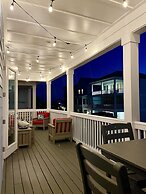 Seaside Sunsets 4 Bedroom Home by RedAwning