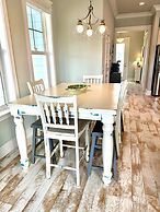 Seaside Sunsets 4 Bedroom Home by RedAwning