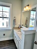 Seaside Sunsets 4 Bedroom Home by RedAwning