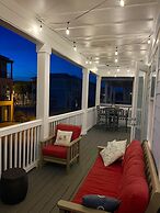 Seaside Sunsets 4 Bedroom Home by RedAwning