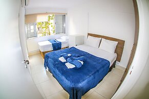 Pé na areia do Guarujá - Praia do Tombo (5-E)