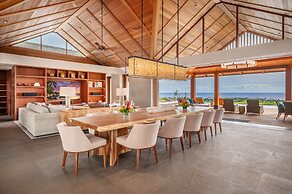 Kukui'ula Luxury Home Collection - CoralTree Residence Collection