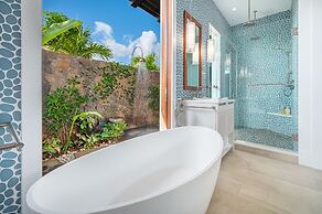 Kukui'ula Luxury Home Collection - CoralTree Residence Collection