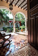 Villa Merida Boutique Hotel