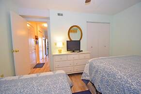 Raffles 206 1 Bedroom Condo by RedAwning