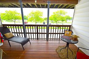 Raffles 206 1 Bedroom Condo by RedAwning