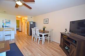 Raffles 206 1 Bedroom Condo by RedAwning