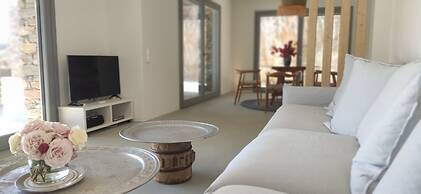 Villa Veneterra-pool-seaview-conciergeservices