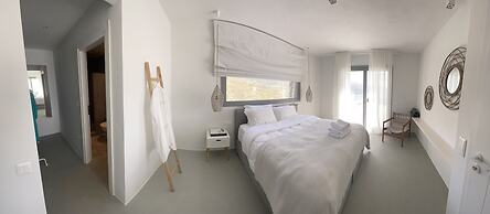 Villa Veneterra-pool-seaview-conciergeservices