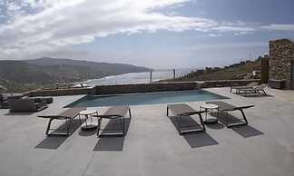 Villa Veneterra-pool-seaview-conciergeservices