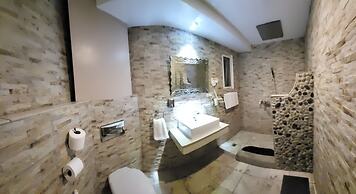 GREEN MON KEY RESORT