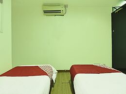 OYO 90727 Hotel Mini Indah
