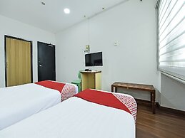 OYO 90727 Hotel Mini Indah