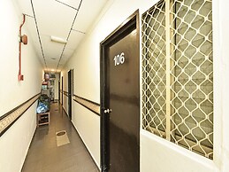 OYO 90727 Hotel Mini Indah