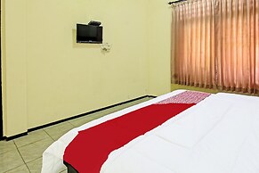 OYO 92001 Unram Guest House