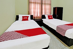 OYO 92001 Unram Guest House