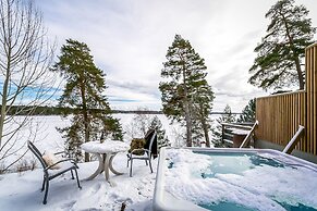 Breathtaking Lakefront mini villas