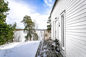Breathtaking Lakefront mini villas