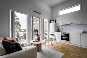 Breathtaking Lakefront mini villas