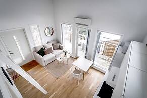 Breathtaking Lakefront mini villas