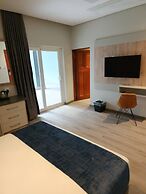 12 Oceans Hotel and Conference Centre