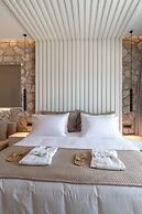 Theretra Pefki Seaside