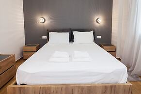 Beautiful 2 bedrooms apt at Filothei