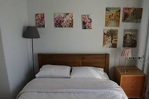 Immaculate 2-bed Apartment in Zografou