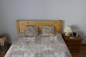 Immaculate 2-bed Apartment in Zografou