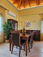 Villa Aitheras - Mountain View & Garden