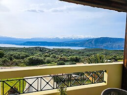 Villa Aitheras - Mountain View & Garden