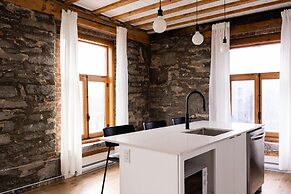 Maison Place Royale by Luxury In Transit