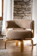 Maison Place Royale by Luxury In Transit