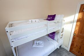 Pillo Rooms - Cosy 2 Bed House in Eccles