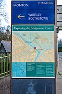 Pillo Rooms - Cosy 2 Bed House in Eccles