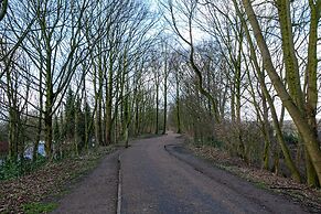 Pillo Rooms - Cosy 2 Bed House in Eccles