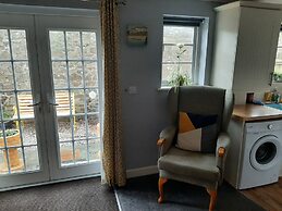 Cozy Ground Floor Bodmin Retreat