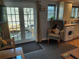 Cozy Ground Floor Bodmin Retreat