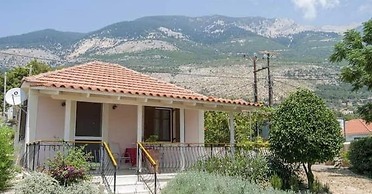 Villa Delphia One Bedroom Traditional House