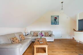 Dove Lodge in Painswick