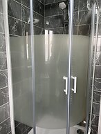 Entire Captivating 2-bed House in Manchester