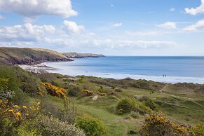 Freshwater Bay - Sea View Apartment