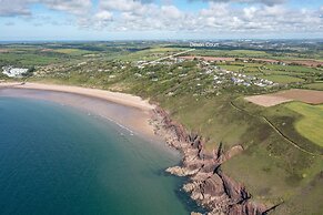 Freshwater Bay - Sea View Apartment