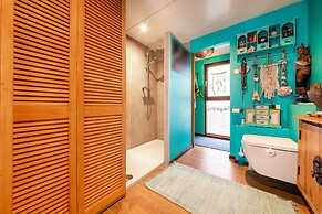 Cozy Lodge Retreat Close to Amsterdam on the Vecht