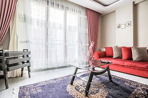 Flat Close to Shopping Malls in Kucukcekmece