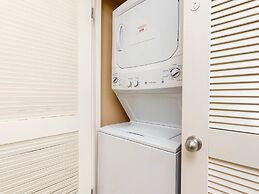 Island Winds West by Brett/Robinson Vacations