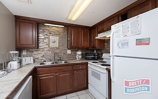 Island Winds West by Brett/Robinson Vacations