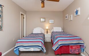 Island Winds West by Brett/Robinson Vacations